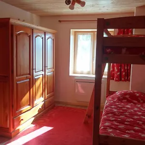 https://chalet-la-bise.hotels-rhonealpes.com